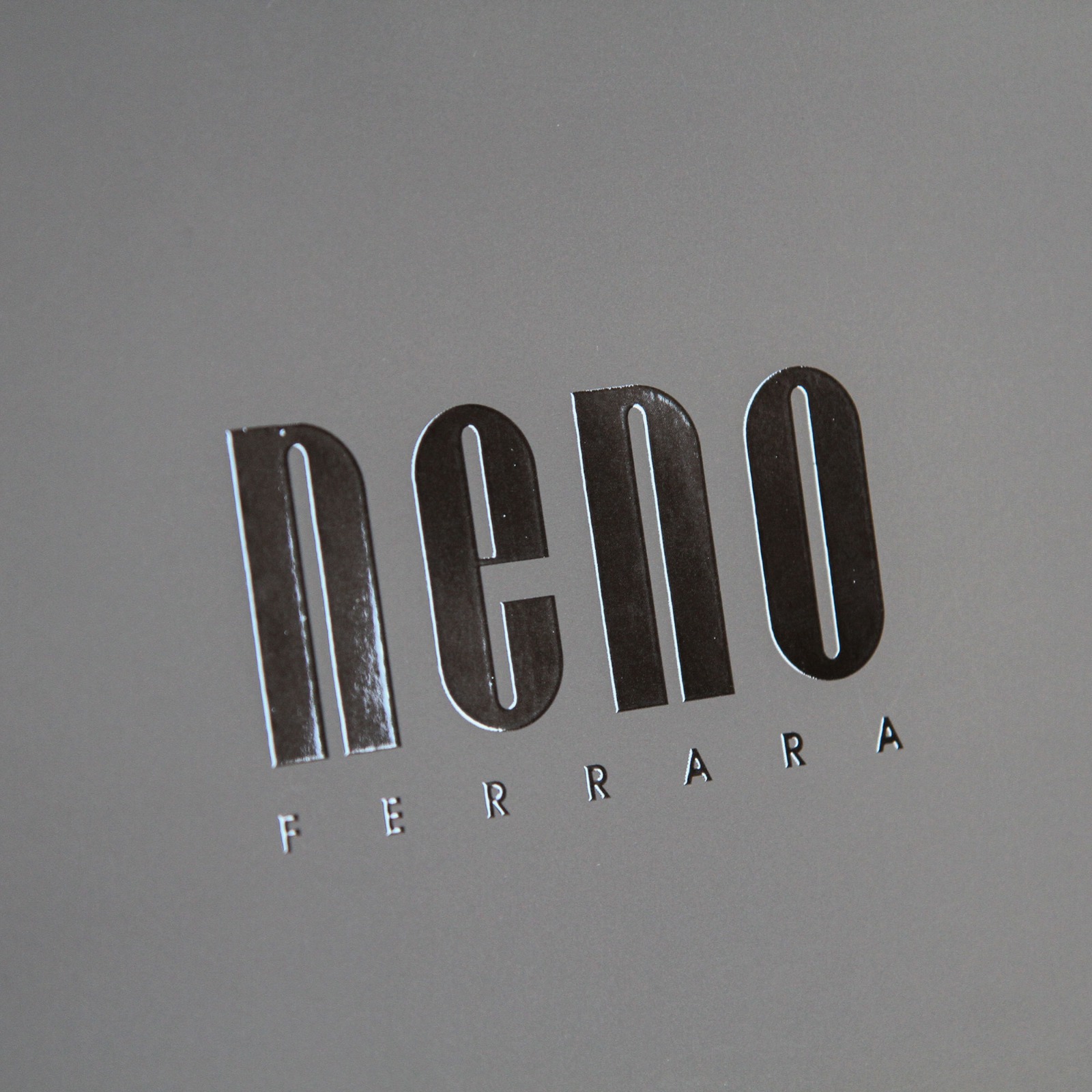 Plastificazione opaca + UV serigrafica sul logo